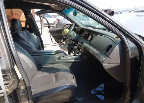 2003 Mercury Marauder from USA, damaged, VIN 2MEHM75V03X616869